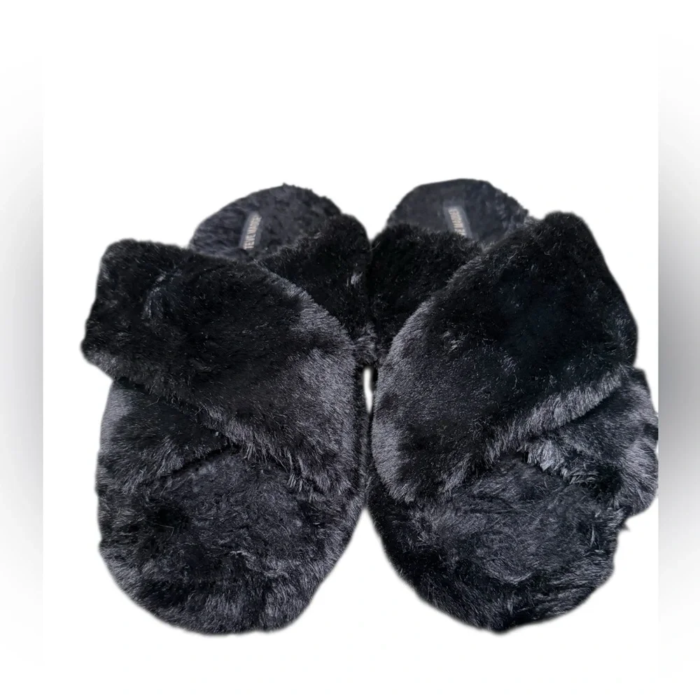 Steve Madden Women's Faux Fur Criss Cross Comfy Slippers Size Largest Black - Picture 1 of 7